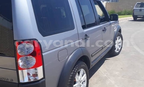 Buy Used Land Rover Discovery Silver Car in Lusaka in Zambia Buy Used Land Rover Discovery Silver Car in Lusaka in Zambia