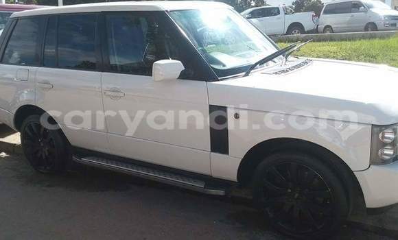 Acheter Occasion Voiture Land Rover Range Rover Vogue Blanc à Chingola, Zambie Acheter Occasion Voiture Land Rover Range Rover Vogue Blanc à Chingola, Zambie