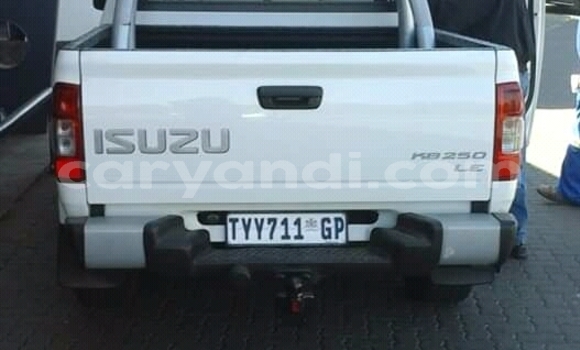 Acheter Occasion Voiture Isuzu KB Blanc à Lusaka, Zambie Acheter Occasion Voiture Isuzu KB Blanc à Lusaka, Zambie
