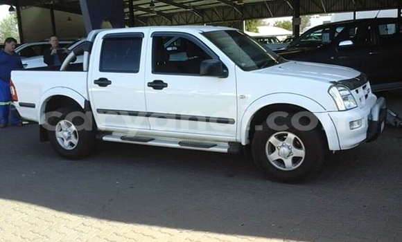 Acheter Occasion Voiture Isuzu KB Blanc à Lusaka, Zambie Acheter Occasion Voiture Isuzu KB Blanc à Lusaka, Zambie