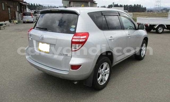 Tenga Tsaru Toyota RAV4 Zvimwe Mota in Lusaka in Zambia Tenga Tsaru Toyota RAV4 Zvimwe Mota in Lusaka in Zambia