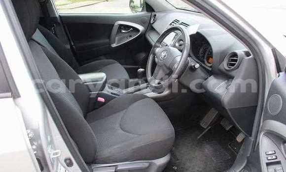 Tenga Tsaru Toyota RAV4 Zvimwe Mota in Lusaka in Zambia Tenga Tsaru Toyota RAV4 Zvimwe Mota in Lusaka in Zambia