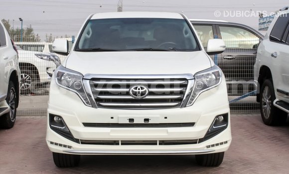 Acheter Import Voiture Toyota Prado Blanc à Import - Dubai, Zambie Acheter Import Voiture Toyota Prado Blanc à Import - Dubai, Zambie