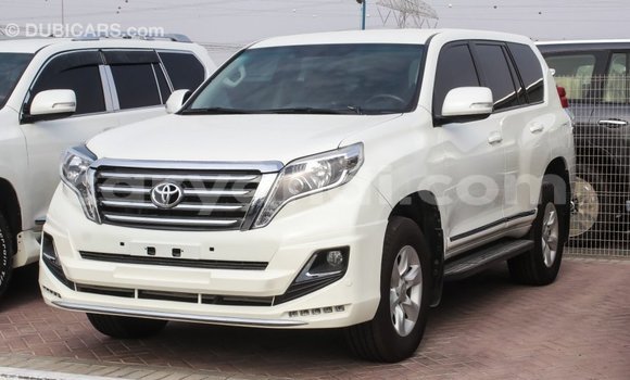 Acheter Import Voiture Toyota Prado Blanc à Import - Dubai, Zambie Acheter Import Voiture Toyota Prado Blanc à Import - Dubai, Zambie
