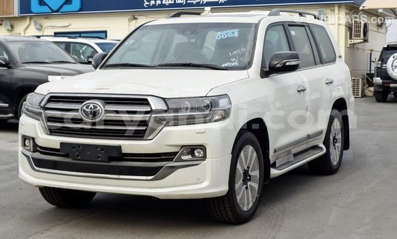 Buy Import Toyota Land Cruiser White Car in Import - Dubai in Zambia Buy Import Toyota Land Cruiser White Car in Import - Dubai in Zambia
