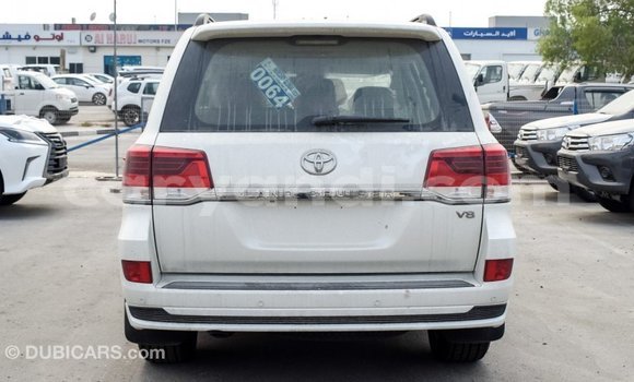 Buy Import Toyota Land Cruiser White Car in Import - Dubai in Zambia Buy Import Toyota Land Cruiser White Car in Import - Dubai in Zambia