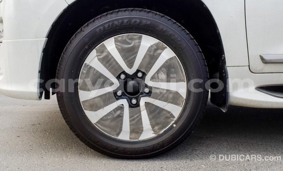 Buy Import Toyota Land Cruiser White Car in Import - Dubai in Zambia Buy Import Toyota Land Cruiser White Car in Import - Dubai in Zambia