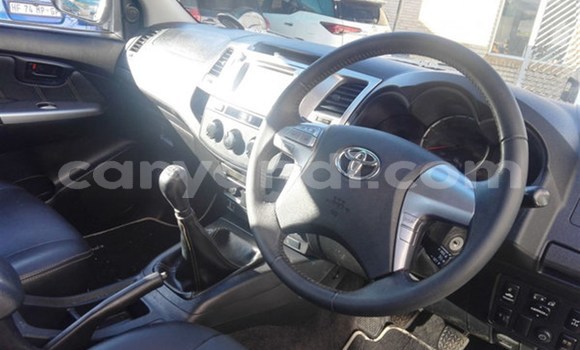 Nunua Ilio tumika Toyota Hilux Nyingine Gari ndani ya Chingola nchini Zambia Nunua Ilio tumika Toyota Hilux Nyingine Gari ndani ya Chingola nchini Zambia
