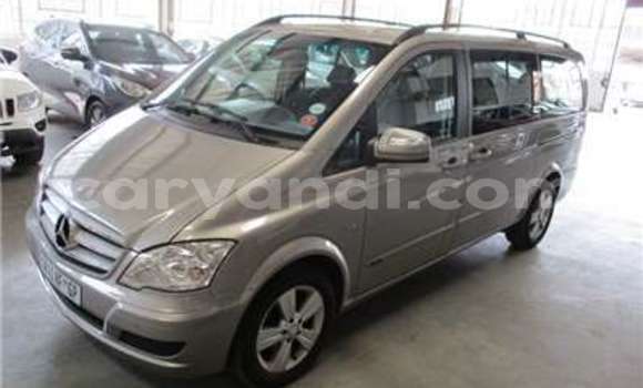 Tenga Tsaru Mercedes‒Benz Viano Sirivha Mota in Livingstone in Zambia Tenga Tsaru Mercedes‒Benz Viano Sirivha Mota in Livingstone in Zambia