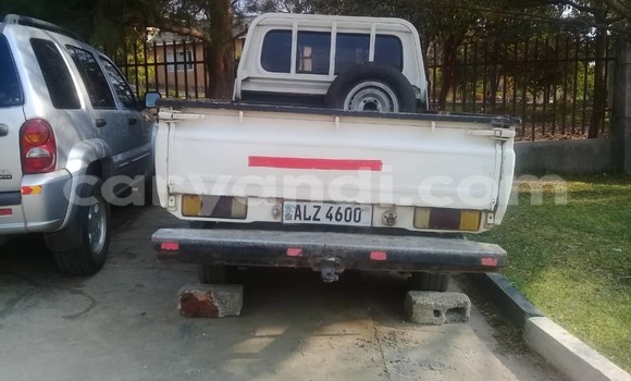 Buy Used Toyota Land Cruiser White Car in Lusaka in Zambia Buy Used Toyota Land Cruiser White Car in Lusaka in Zambia