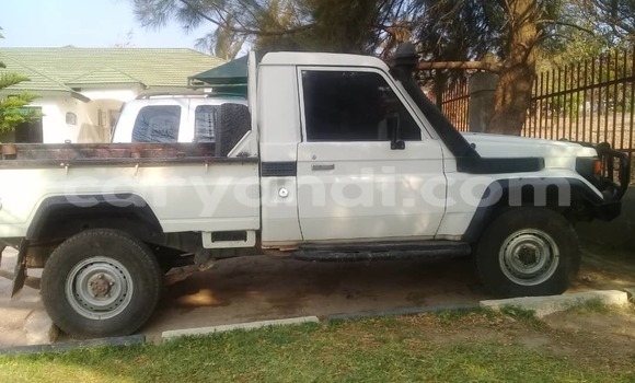 Buy Used Toyota Land Cruiser White Car in Lusaka in Zambia Buy Used Toyota Land Cruiser White Car in Lusaka in Zambia