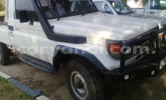 Buy Used Toyota Land Cruiser White Car in Lusaka in Zambia Buy Used Toyota Land Cruiser White Car in Lusaka in Zambia