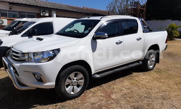 Buy Used Toyota Hilux White Car in Lusaka in Zambia Buy Used Toyota Hilux White Car in Lusaka in Zambia
