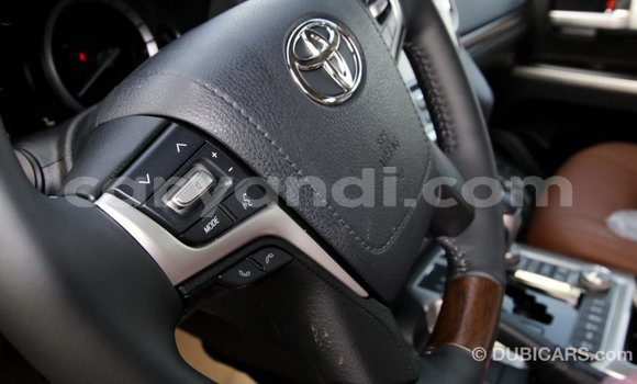 Tenga Imported Toyota Land Cruiser Nhema Mota in Import - Dubai in Zambia Tenga Imported Toyota Land Cruiser Nhema Mota in Import - Dubai in Zambia