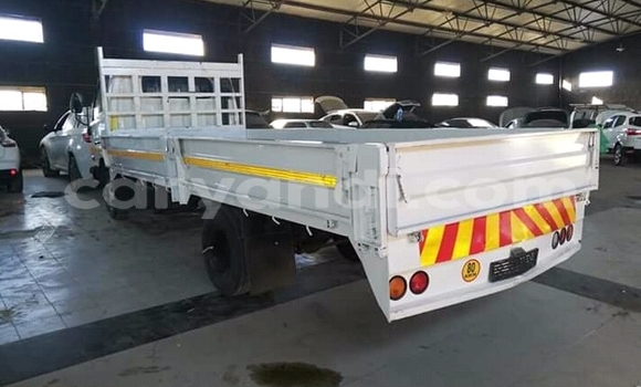 Acheter Occasion Utilitaire Hyundai Chorus Blanc à Chingola, Zambie Acheter Occasion Utilitaire Hyundai Chorus Blanc à Chingola, Zambie