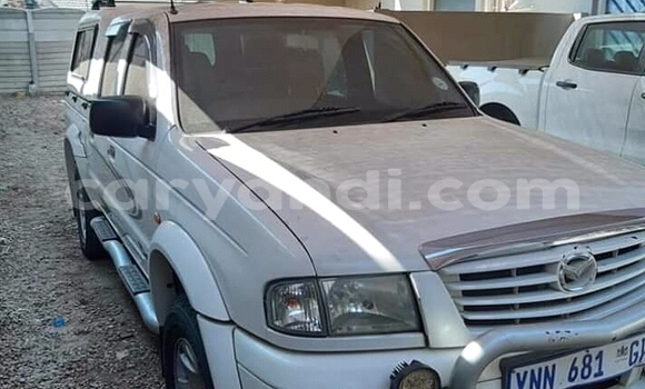 Acheter Occasion Voiture Mazda B–series Blanc à Chingola, Zambie Acheter Occasion Voiture Mazda B–series Blanc à Chingola, Zambie