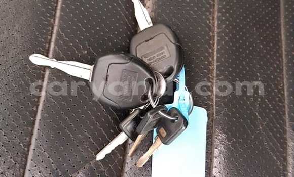 Acheter Occasion Voiture Mazda B–series Blanc à Chingola, Zambie Acheter Occasion Voiture Mazda B–series Blanc à Chingola, Zambie