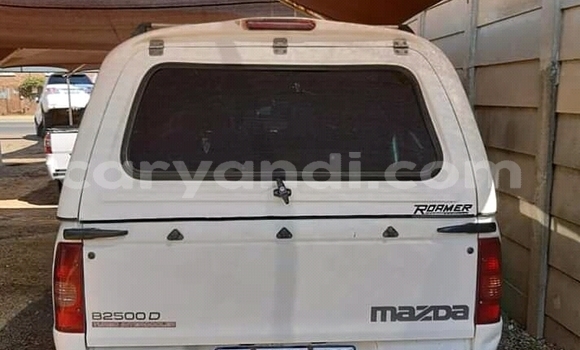 Acheter Occasion Voiture Mazda B–series Blanc à Chingola, Zambie Acheter Occasion Voiture Mazda B–series Blanc à Chingola, Zambie