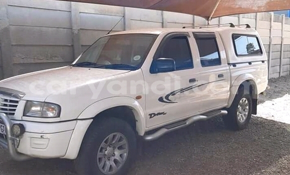 Acheter Occasion Voiture Mazda B–series Blanc à Chingola, Zambie Acheter Occasion Voiture Mazda B–series Blanc à Chingola, Zambie