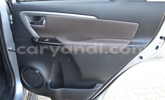 Nunua Ilio tumika Toyota Fortuner Fedha Gari ndani ya Lusaka nchini Zambia Nunua Ilio tumika Toyota Fortuner Fedha Gari ndani ya Lusaka nchini Zambia