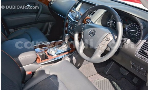 Acheter Import Voiture Nissan Patrol Blanc à Import - Dubai, Zambie Acheter Import Voiture Nissan Patrol Blanc à Import - Dubai, Zambie