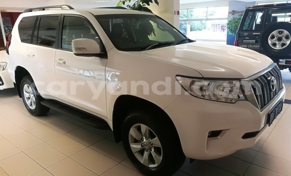 Nunua Ilio tumika Toyota Prado Nyeupe Gari ndani ya Chingola nchini Zambia Nunua Ilio tumika Toyota Prado Nyeupe Gari ndani ya Chingola nchini Zambia