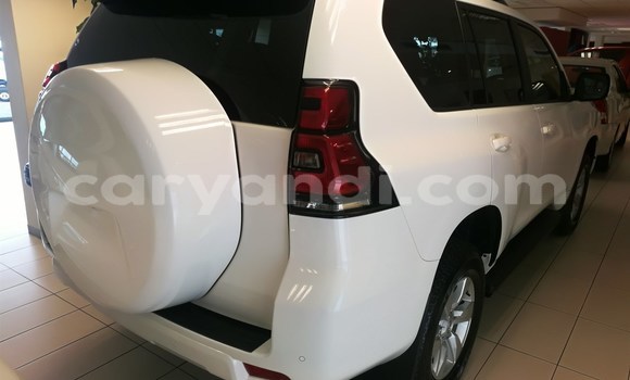 Nunua Ilio tumika Toyota Prado Nyeupe Gari ndani ya Chingola nchini Zambia Nunua Ilio tumika Toyota Prado Nyeupe Gari ndani ya Chingola nchini Zambia