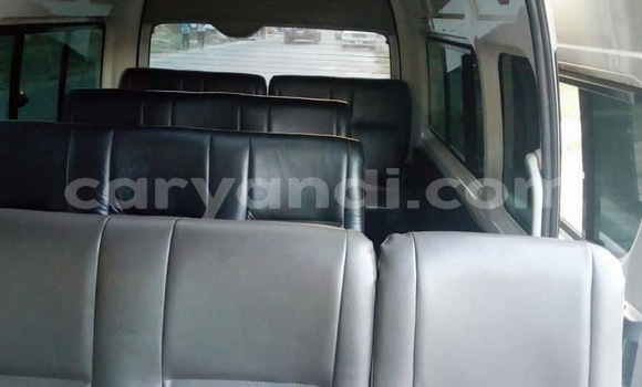 Acheter Occasion Voiture Toyota Hiace Blanc à Lusaka, Zambie Acheter Occasion Voiture Toyota Hiace Blanc à Lusaka, Zambie