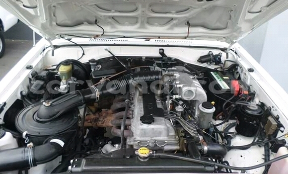 Acheter Occasion Voiture Toyota Land Cruiser Blanc à Livingstone, Zambie Acheter Occasion Voiture Toyota Land Cruiser Blanc à Livingstone, Zambie