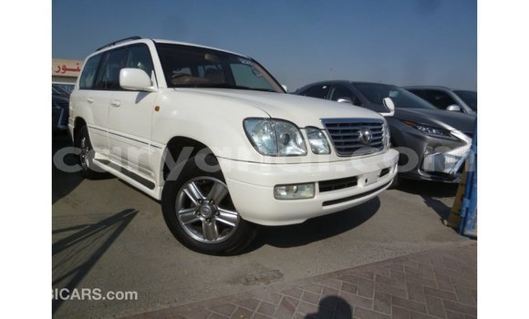 Nunua Imported Toyota Land Cruiser Nyeupe Gari ndani ya Import - Dubai nchini Zambia Nunua Imported Toyota Land Cruiser Nyeupe Gari ndani ya Import - Dubai nchini Zambia