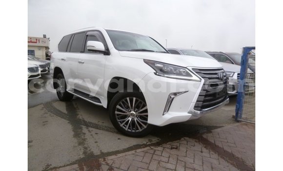 Nunua Imported Lexus LX Nyeupe Gari ndani ya Import - Dubai nchini Zambia Nunua Imported Lexus LX Nyeupe Gari ndani ya Import - Dubai nchini Zambia