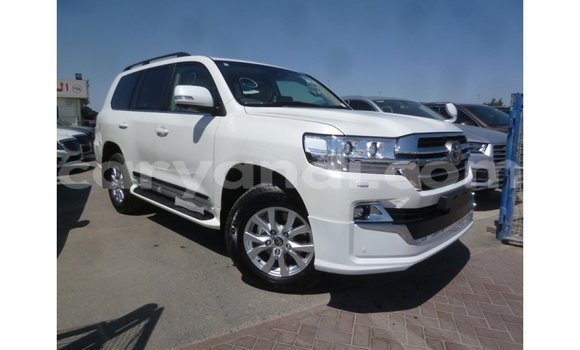 Nunua Imported Toyota Land Cruiser Nyeupe Gari ndani ya Import - Dubai nchini Zambia Nunua Imported Toyota Land Cruiser Nyeupe Gari ndani ya Import - Dubai nchini Zambia
