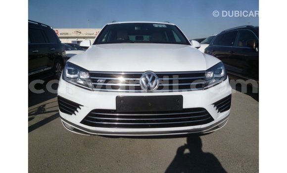Buy Import Volkswagen Touareg White Car in Import - Dubai in Zambia Buy Import Volkswagen Touareg White Car in Import - Dubai in Zambia