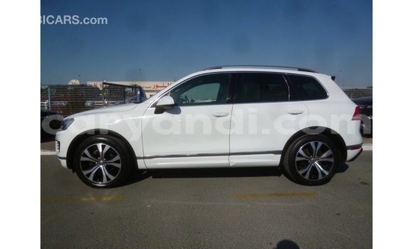 Buy Import Volkswagen Touareg White Car in Import - Dubai in Zambia Buy Import Volkswagen Touareg White Car in Import - Dubai in Zambia