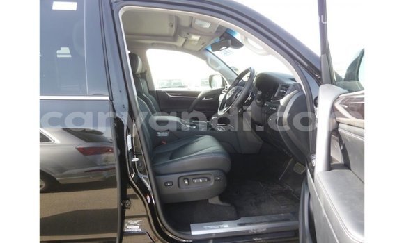 Nunua Imported Lexus LX Nyeusi Gari ndani ya Import - Dubai nchini Zambia Nunua Imported Lexus LX Nyeusi Gari ndani ya Import - Dubai nchini Zambia