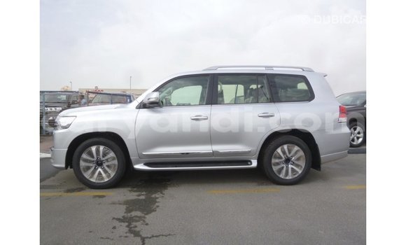 Nunua Imported Toyota Land Cruiser Nyingine Gari ndani ya Import - Dubai nchini Zambia Nunua Imported Toyota Land Cruiser Nyingine Gari ndani ya Import - Dubai nchini Zambia