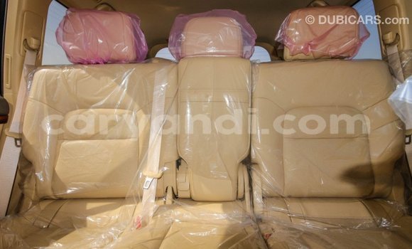 Nunua Imported Toyota Land Cruiser Nyeusi Gari ndani ya Import - Dubai nchini Zambia Nunua Imported Toyota Land Cruiser Nyeusi Gari ndani ya Import - Dubai nchini Zambia