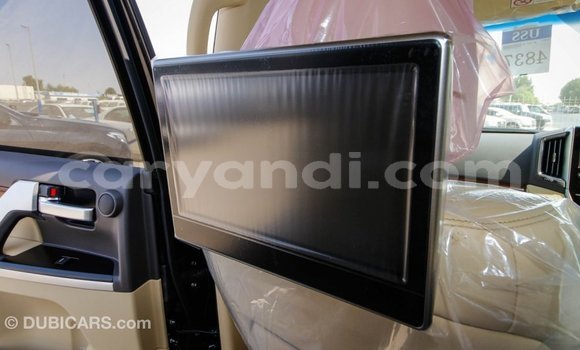Nunua Imported Toyota Land Cruiser Nyeusi Gari ndani ya Import - Dubai nchini Zambia Nunua Imported Toyota Land Cruiser Nyeusi Gari ndani ya Import - Dubai nchini Zambia