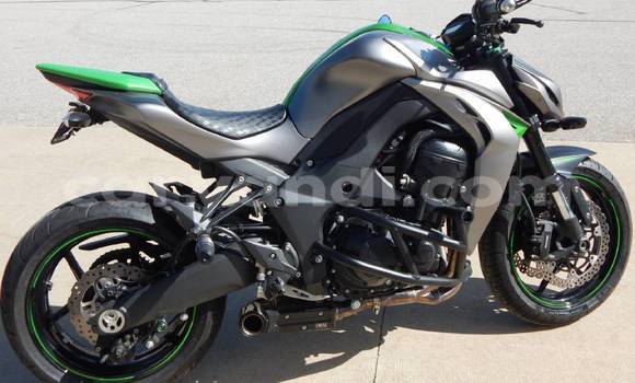 Acheter Neuf Moto Kawasaki Z 1000 Vert à Import - Dubai, Zambie Acheter Neuf Moto Kawasaki Z 1000 Vert à Import - Dubai, Zambie