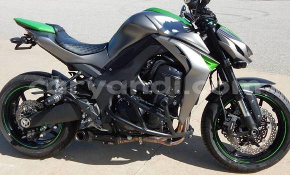 Acheter Neuf Moto Kawasaki Z 1000 Vert à Import - Dubai, Zambie Acheter Neuf Moto Kawasaki Z 1000 Vert à Import - Dubai, Zambie