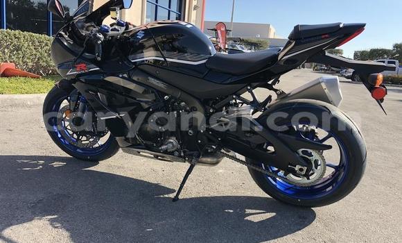 Acheter Neuf Moto Suzuki GSX–R Noir à Import - Dubai, Zambie Acheter Neuf Moto Suzuki GSX–R Noir à Import - Dubai, Zambie