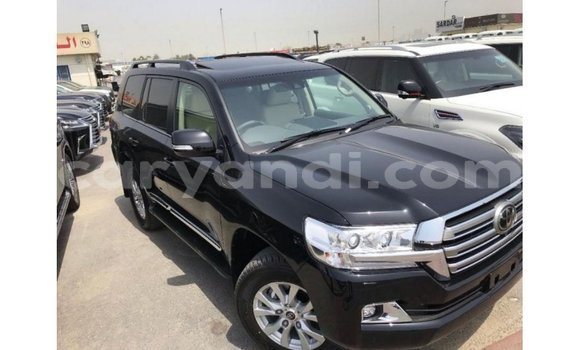 Tenga Imported Toyota Land Cruiser Nhema Mota in Import - Dubai in Zambia Tenga Imported Toyota Land Cruiser Nhema Mota in Import - Dubai in Zambia