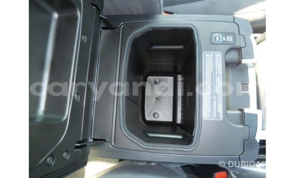 Tenga Imported Toyota Land Cruiser Nhema Mota in Import - Dubai in Zambia Tenga Imported Toyota Land Cruiser Nhema Mota in Import - Dubai in Zambia