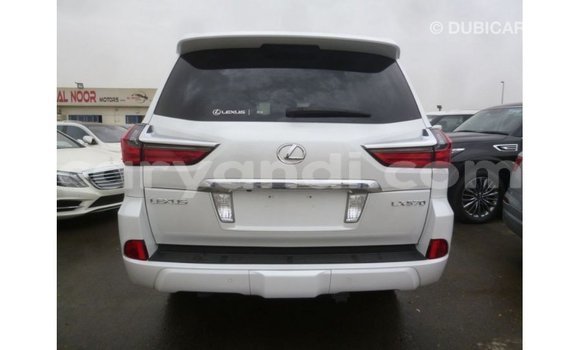 Acheter Import Voiture Lexus LX Blanc à Import - Dubai, Zambie Acheter Import Voiture Lexus LX Blanc à Import - Dubai, Zambie