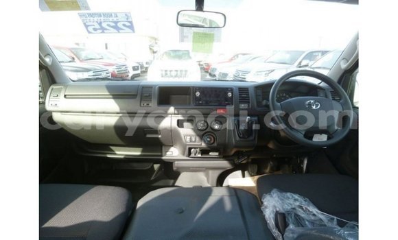 Nunua Imported Toyota Hiace Nyeupe Gari ndani ya Import - Dubai nchini Zambia Nunua Imported Toyota Hiace Nyeupe Gari ndani ya Import - Dubai nchini Zambia