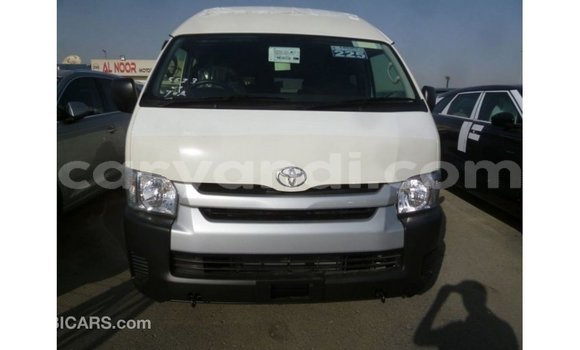 Nunua Imported Toyota Hiace Nyeupe Gari ndani ya Import - Dubai nchini Zambia Nunua Imported Toyota Hiace Nyeupe Gari ndani ya Import - Dubai nchini Zambia
