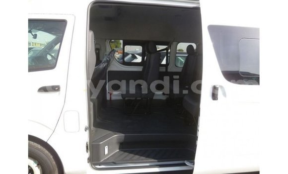 Nunua Imported Toyota Hiace Nyeupe Gari ndani ya Import - Dubai nchini Zambia Nunua Imported Toyota Hiace Nyeupe Gari ndani ya Import - Dubai nchini Zambia