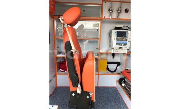 Nunua Imported Toyota Hiace Nyeupe Gari ndani ya Import - Dubai nchini Zambia Nunua Imported Toyota Hiace Nyeupe Gari ndani ya Import - Dubai nchini Zambia