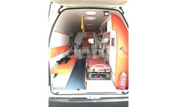 Nunua Imported Toyota Hiace Nyeupe Gari ndani ya Import - Dubai nchini Zambia Nunua Imported Toyota Hiace Nyeupe Gari ndani ya Import - Dubai nchini Zambia