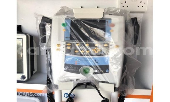 Nunua Imported Toyota Hiace Nyeupe Gari ndani ya Import - Dubai nchini Zambia Nunua Imported Toyota Hiace Nyeupe Gari ndani ya Import - Dubai nchini Zambia